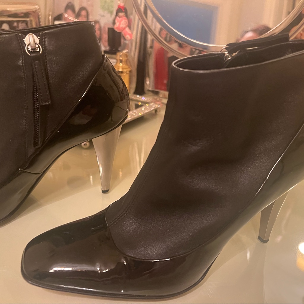 Authentic Giuseppe Boots Size 39